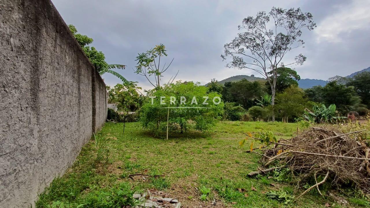 Terreno à venda no Cidade Jardim Guapimirim: 