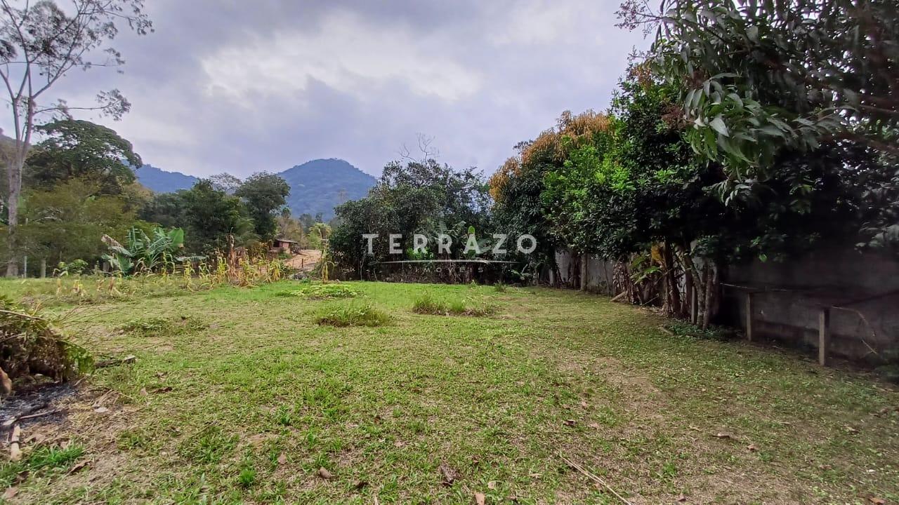 Terreno à venda no Jardim Guapimirim: 