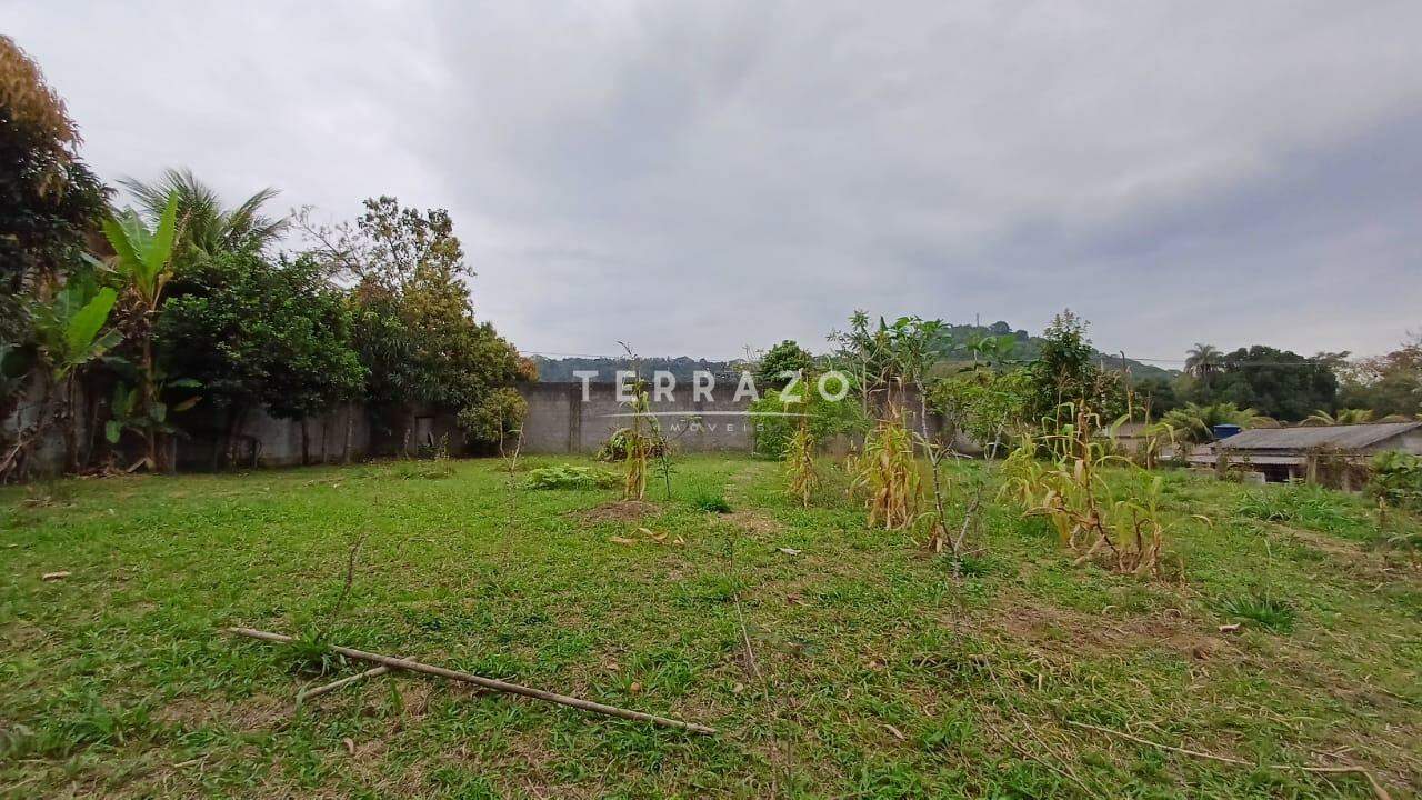 Terreno à venda no Jardim Guapimirim: 