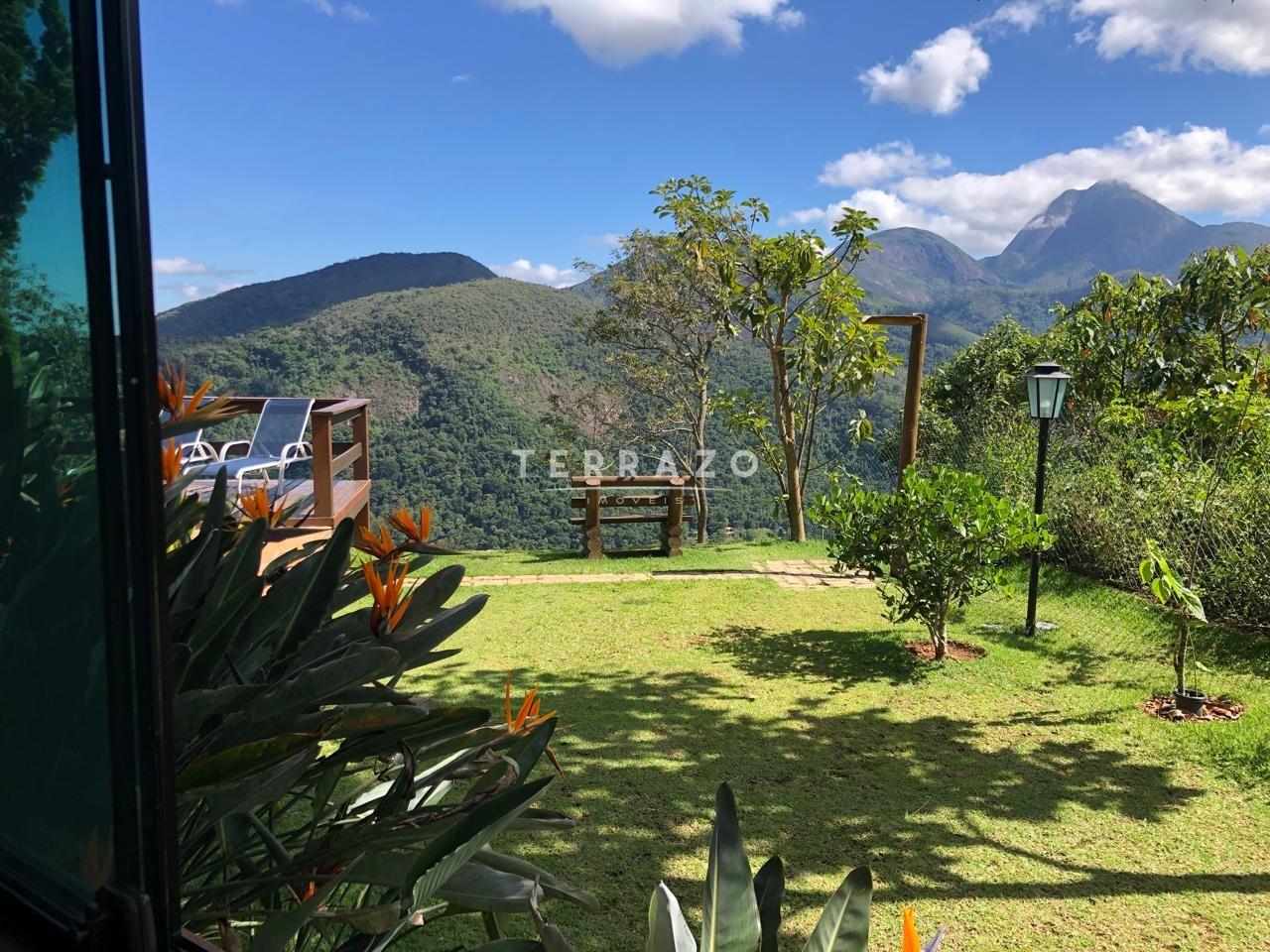 Casa em Condomínio à venda no Itaipava: 