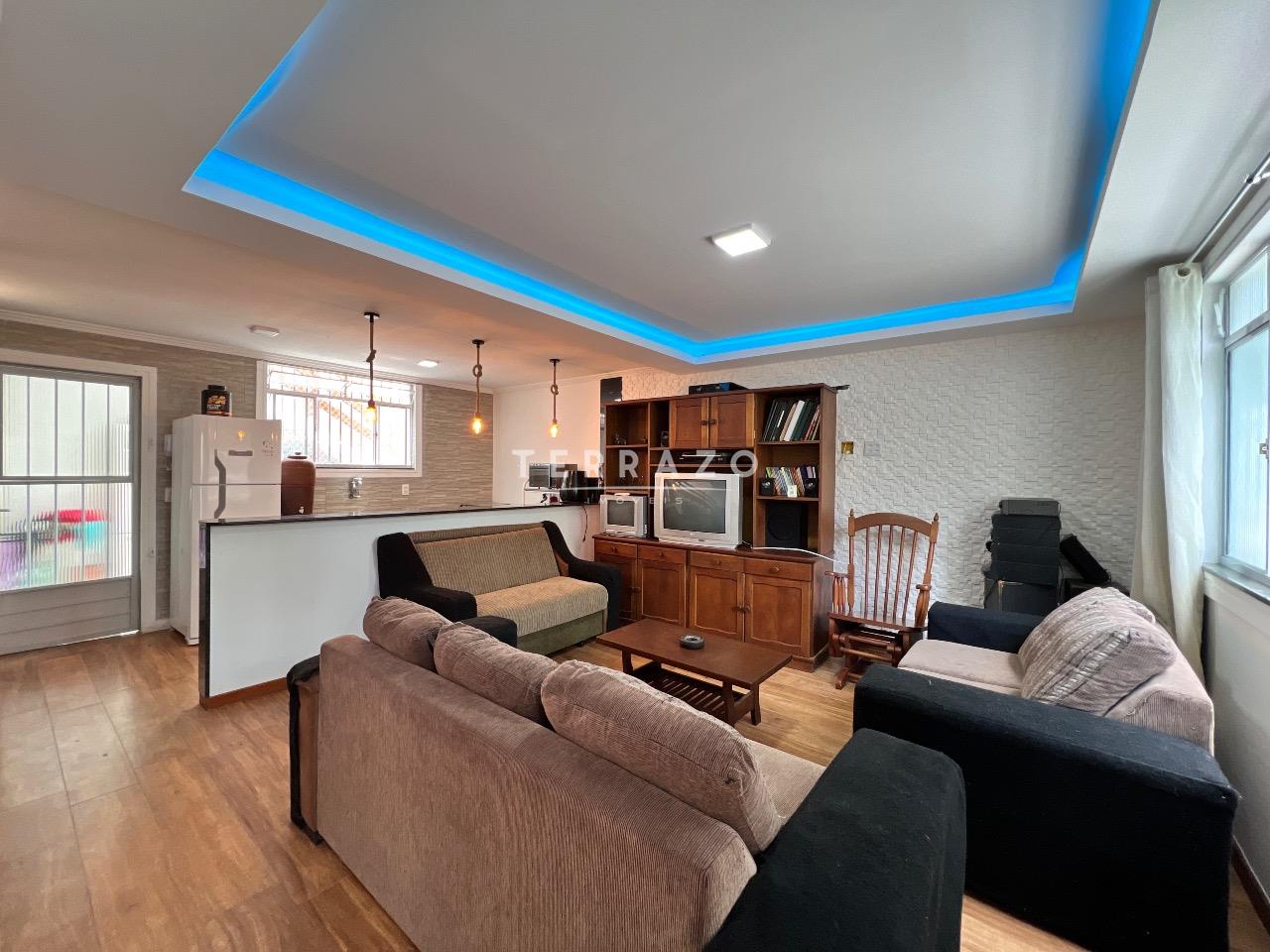 Casa em Condomínio à venda no Fazendinha: 