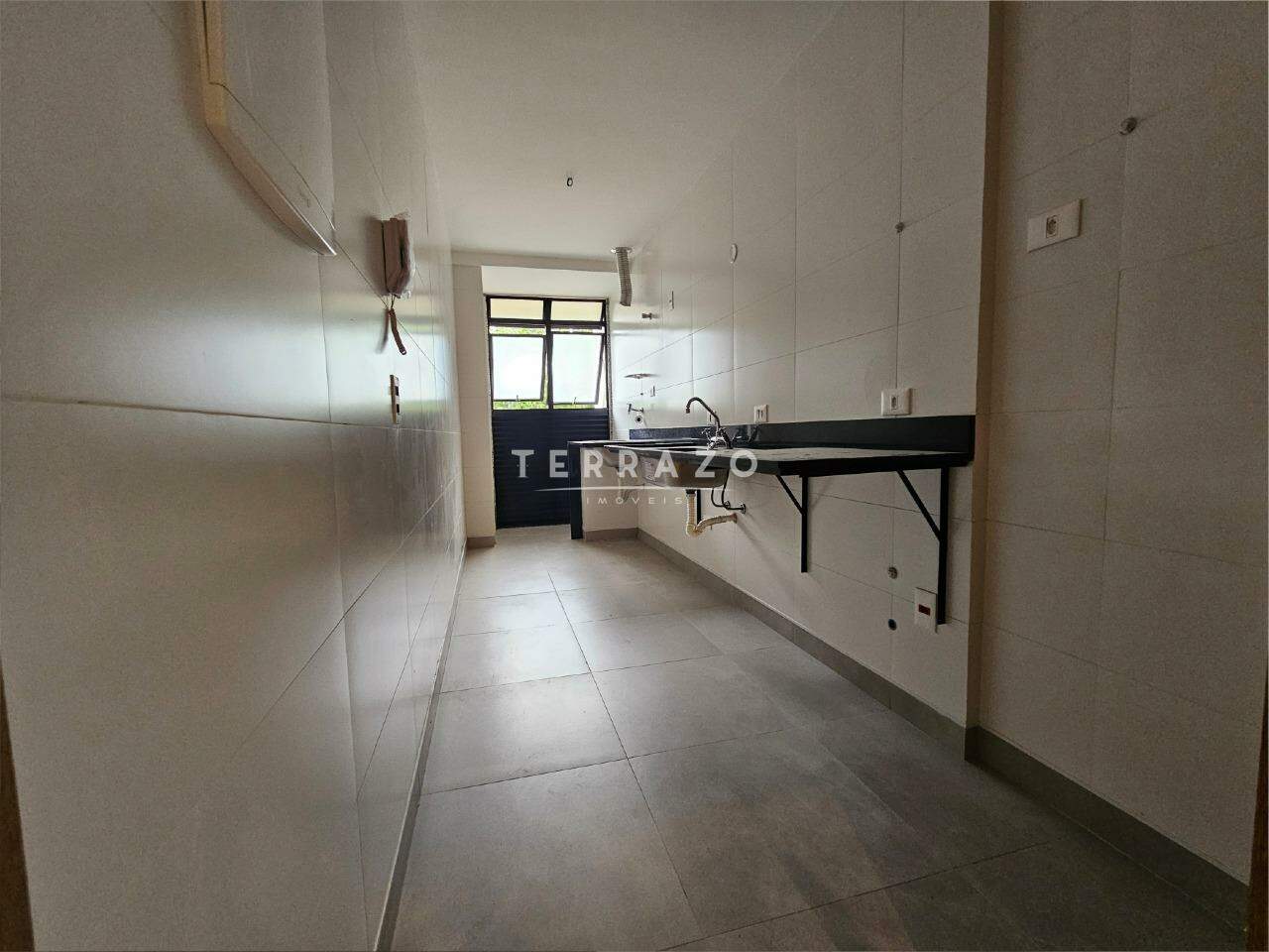 Apartamento para aluguel no Agriões: 