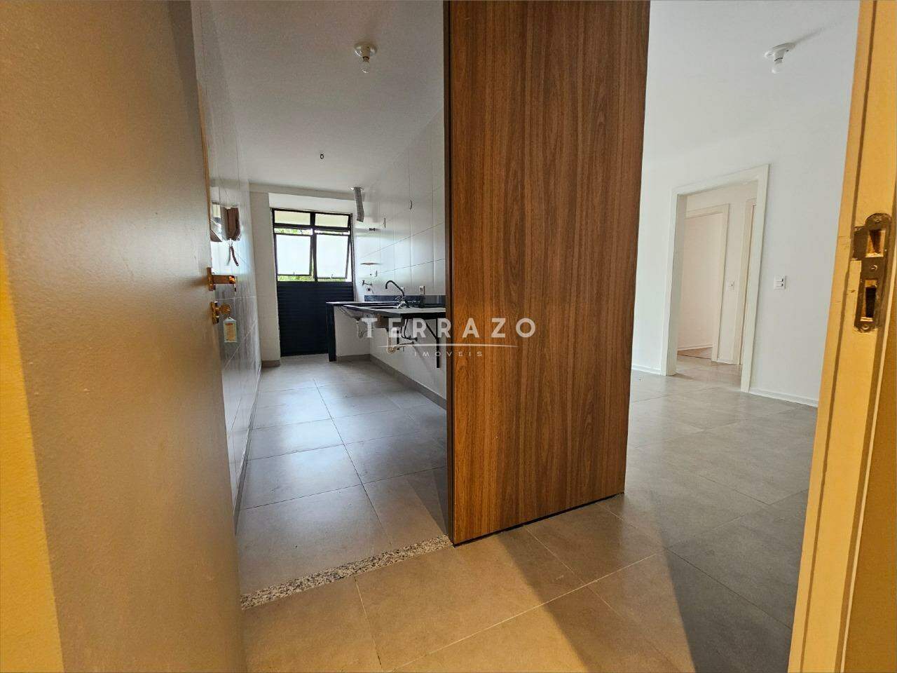 Apartamento para aluguel no Agriões: 