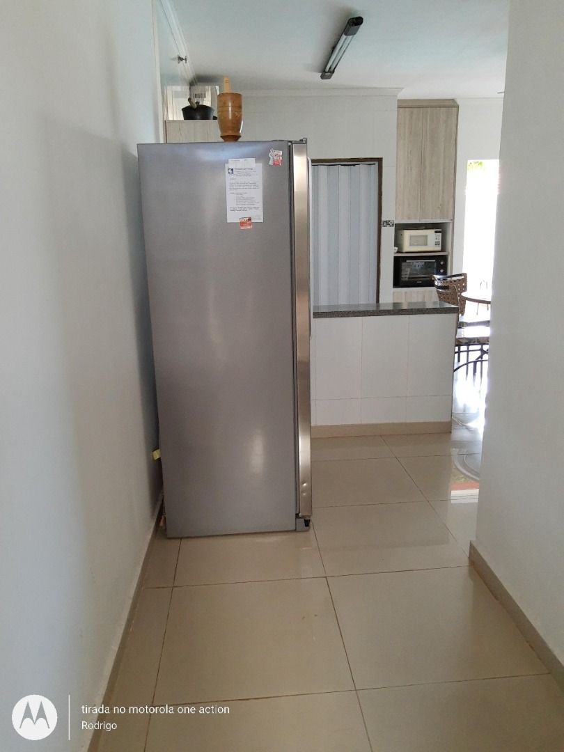 Casa com 3 quartos à venda, 240m² — foto 7 de 19