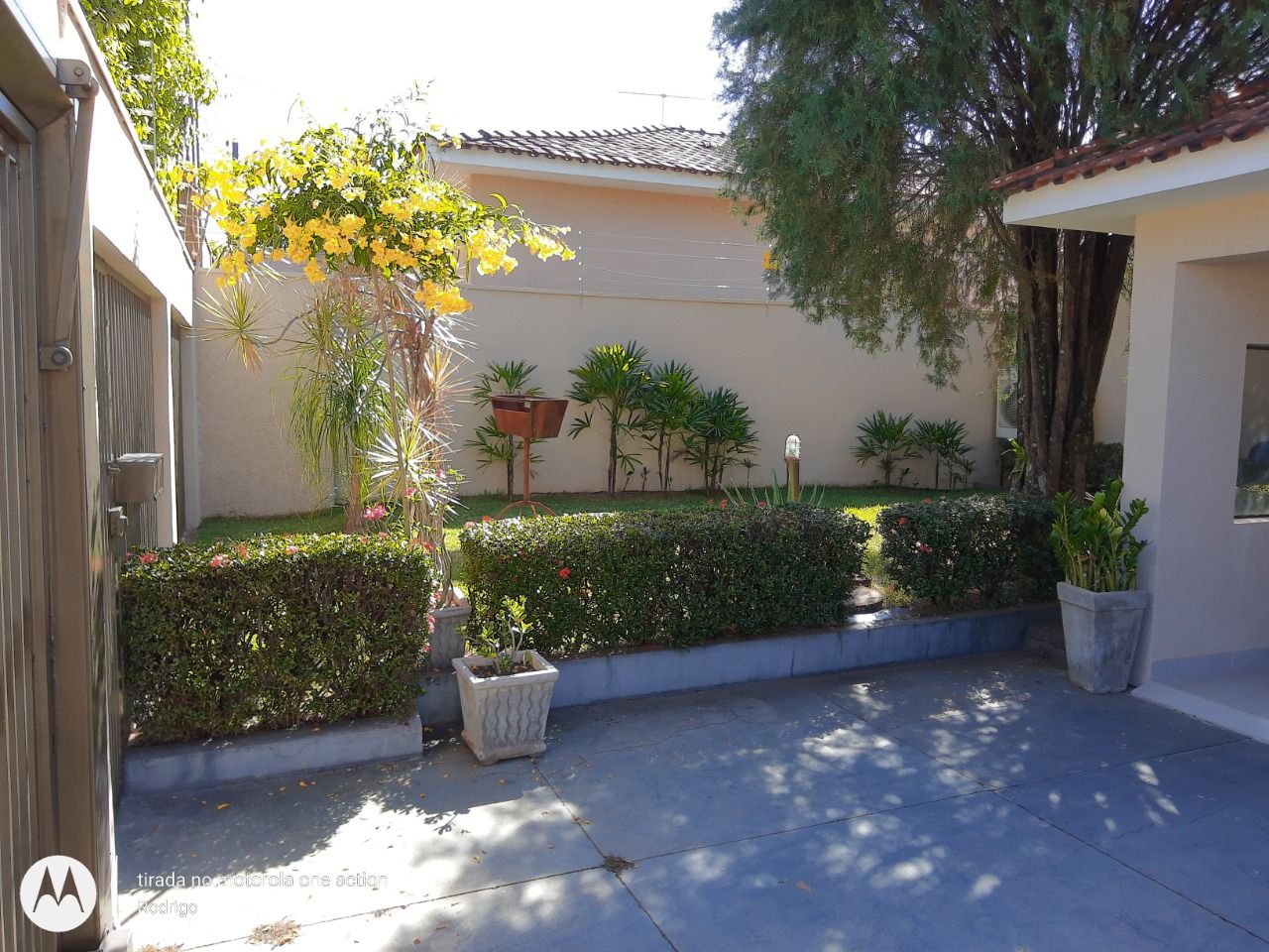 Casa com 3 quartos à venda, 240m² — foto 1 de 19