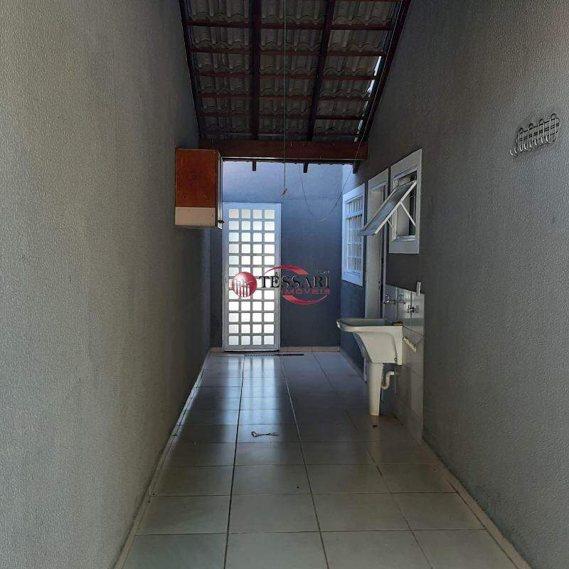 Casa com 3 quartos à venda, 170m² — foto 17 de 18