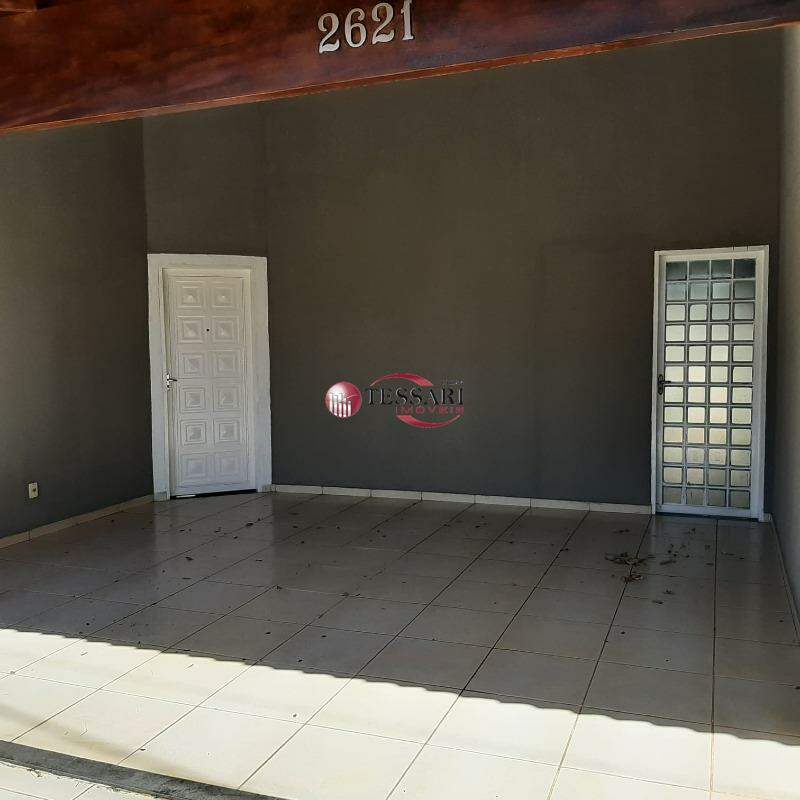 Casa com 3 quartos à venda, 170m² — foto 3 de 18