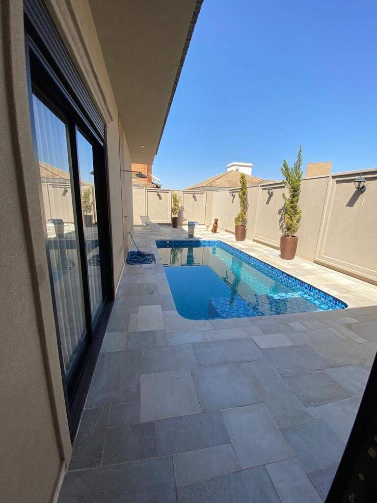 Casa de Condomínio com 4 quartos à venda, 302m² — foto 23 de 25