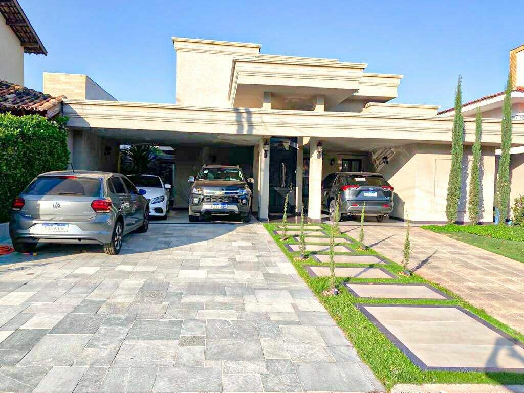 Casa de Condomínio com 4 quartos à venda, 302m² — foto 1 de 25