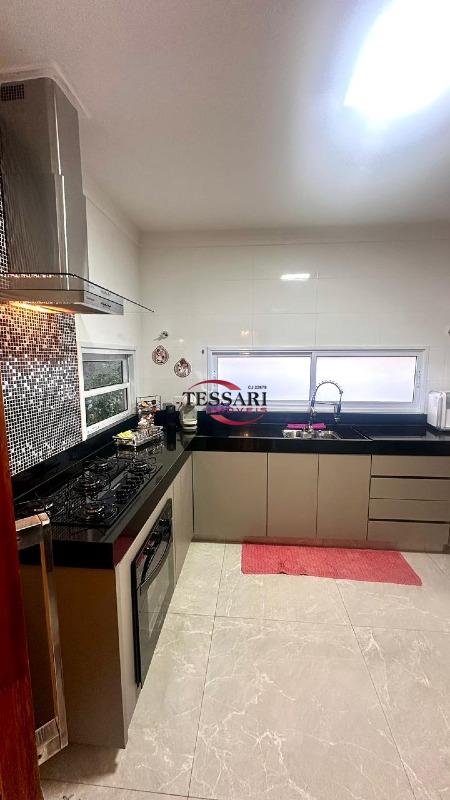 Casa de Condomínio com 3 quartos à venda, 190m² — foto 22 de 30