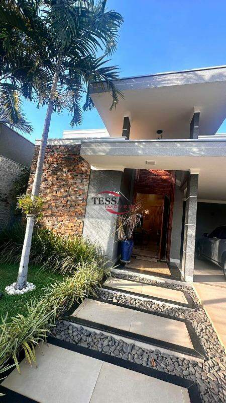 Casa de Condomínio com 3 quartos à venda, 190m² — foto 1 de 30