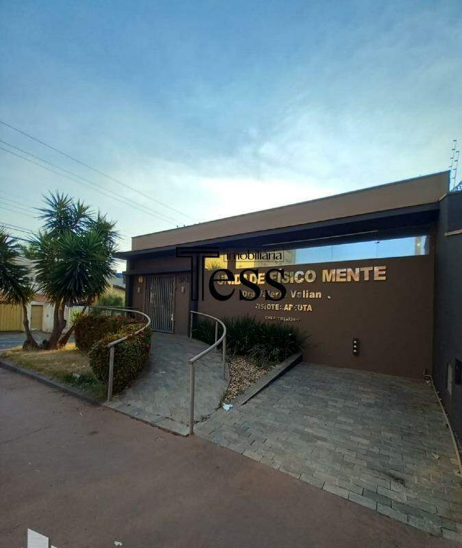 Prédio comercial para aluguel, 350m² — foto 1 de 11