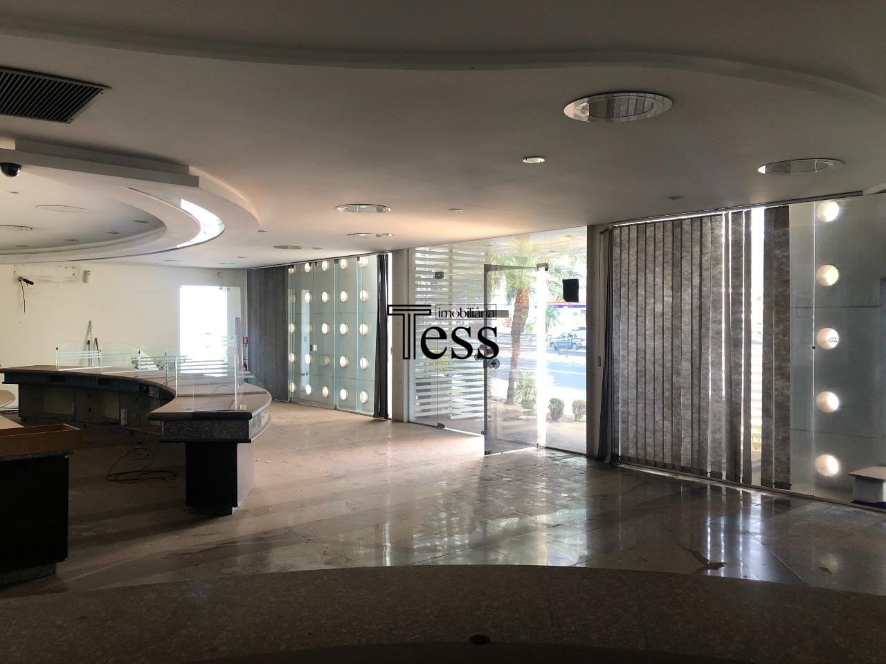 Loja / Salão / Ponto Comercial para aluguel, 961m² — foto 2 de 30