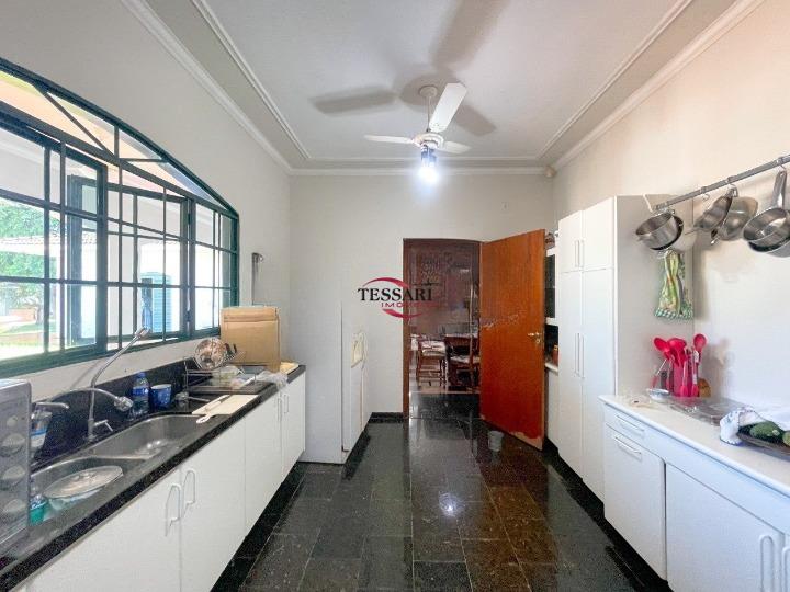 Casa com 8 quartos para aluguel, 1104m² — foto 13 de 26