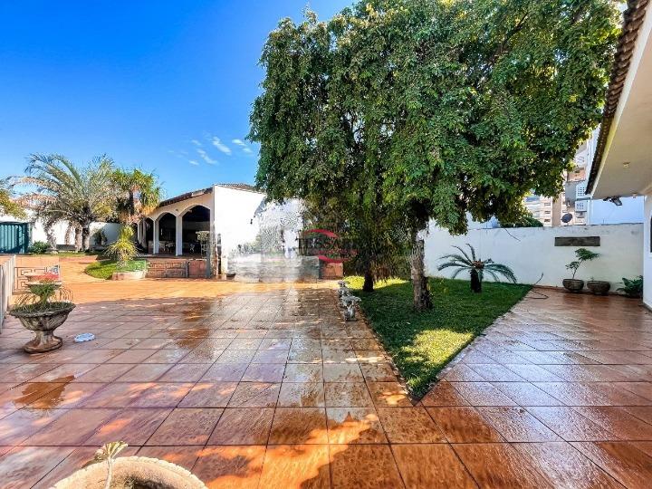 Casa com 8 quartos para aluguel, 1104m² — foto 22 de 26