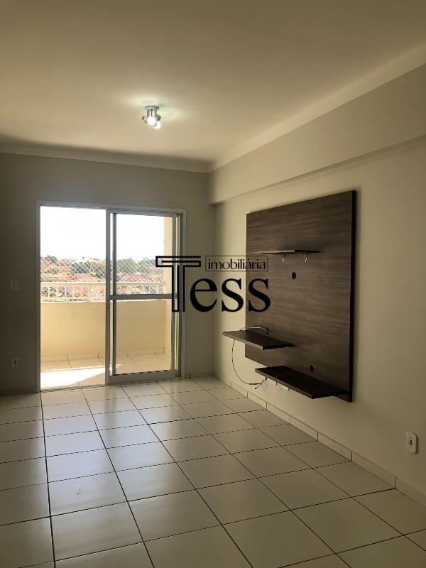 Apartamento com 2 quartos à venda, 70m² — foto 2 de 12