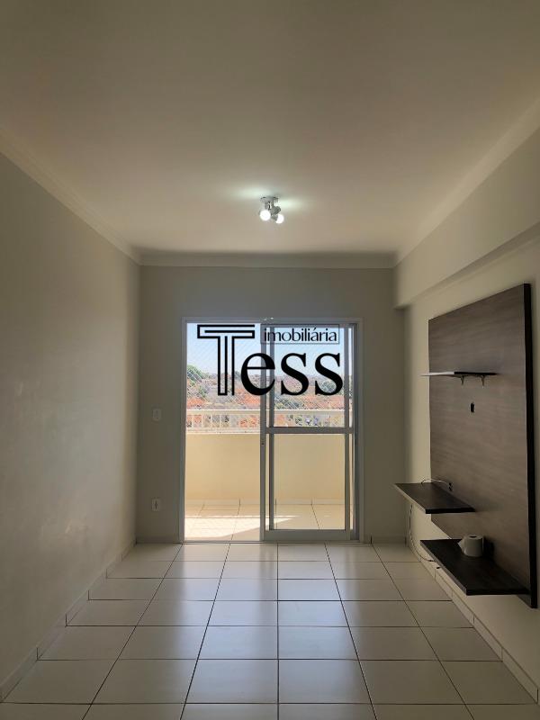 Apartamento com 2 quartos à venda, 70m² — foto 1 de 12