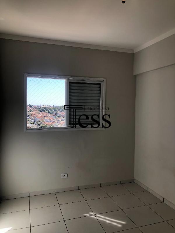 Apartamento com 2 quartos à venda, 70m² — foto 4 de 12