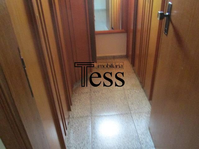 Casa com 4 quartos para aluguel, 300m² — foto 15 de 29