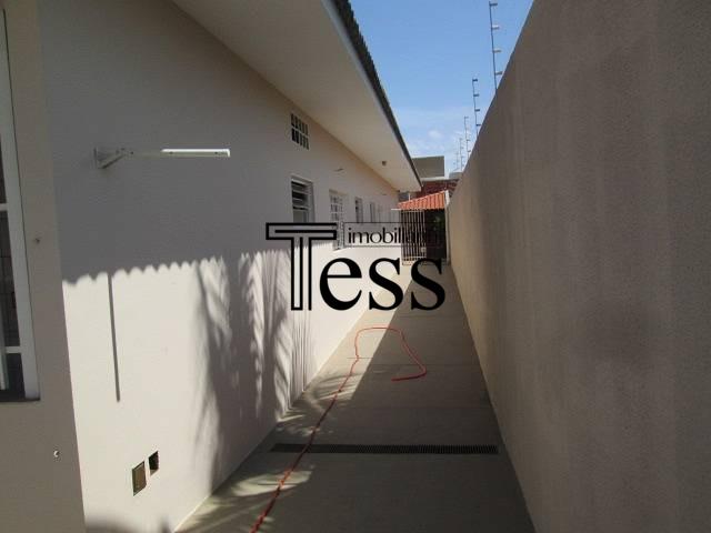 Casa com 4 quartos para aluguel, 300m² — foto 27 de 29