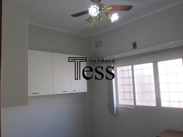 Casa com 4 quartos para aluguel, 300m² — foto 10 de 29