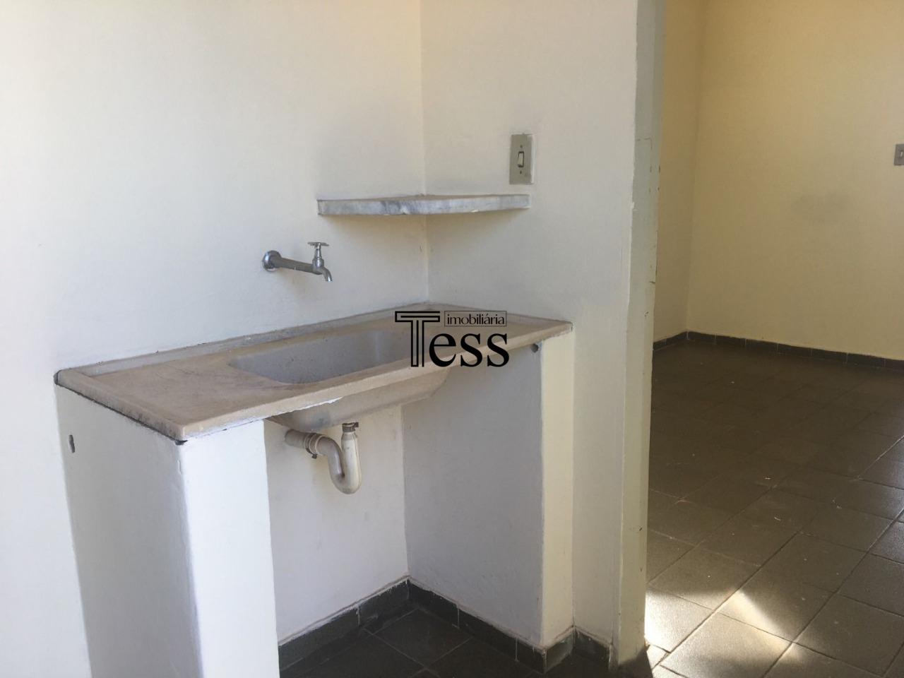 Casa com 4 quartos para aluguel, 220m² — foto 19 de 28