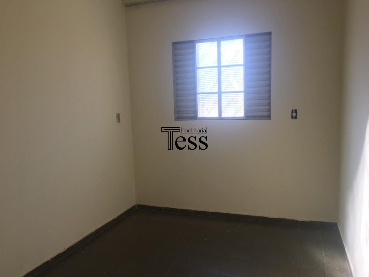 Casa com 4 quartos para aluguel, 220m² — foto 21 de 28
