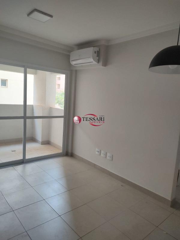 Apartamento com 1 quarto para aluguel, 45m² — foto 3 de 13