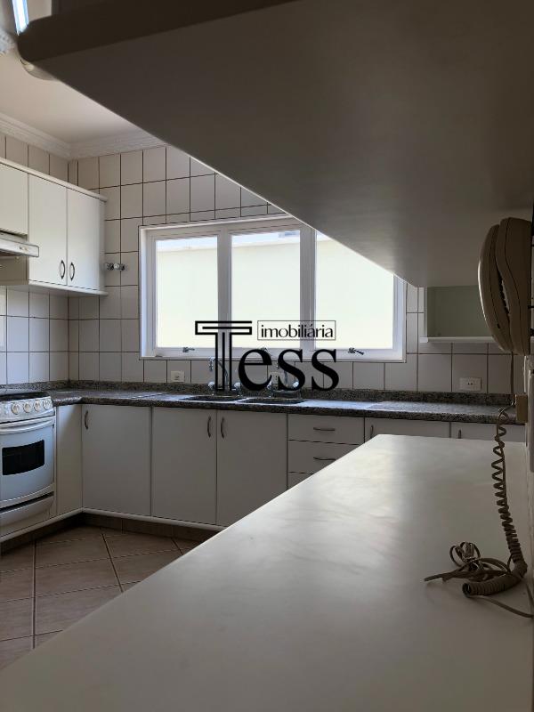 Casa de Condomínio com 4 quartos à venda, 446m² — foto 8 de 29