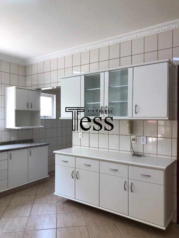 Casa de Condomínio com 4 quartos à venda, 446m² — foto 10 de 29