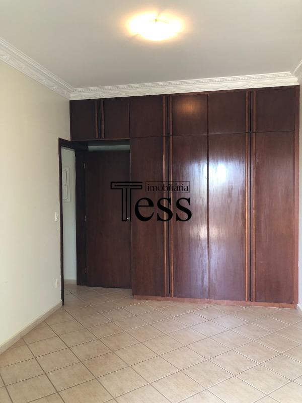 Casa de Condomínio com 4 quartos à venda, 446m² — foto 14 de 29