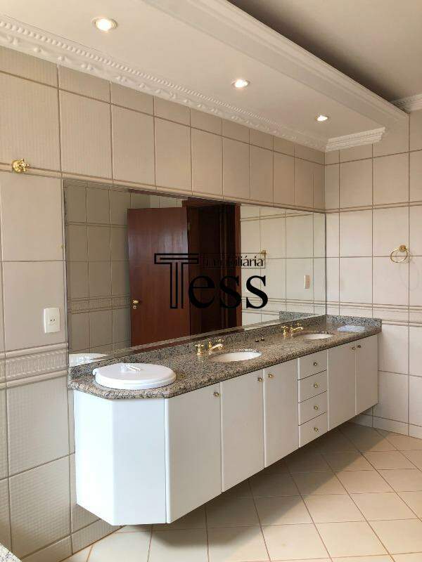 Casa de Condomínio com 4 quartos à venda, 446m² — foto 23 de 29