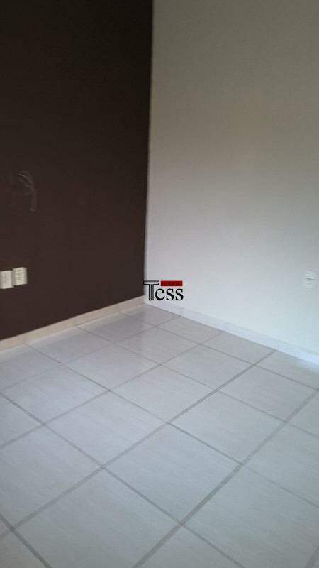 Casa com 3 quartos para aluguel, 200m² — foto 8 de 20