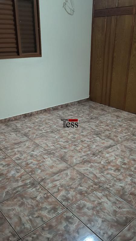 Casa com 3 quartos para aluguel, 200m² — foto 14 de 20