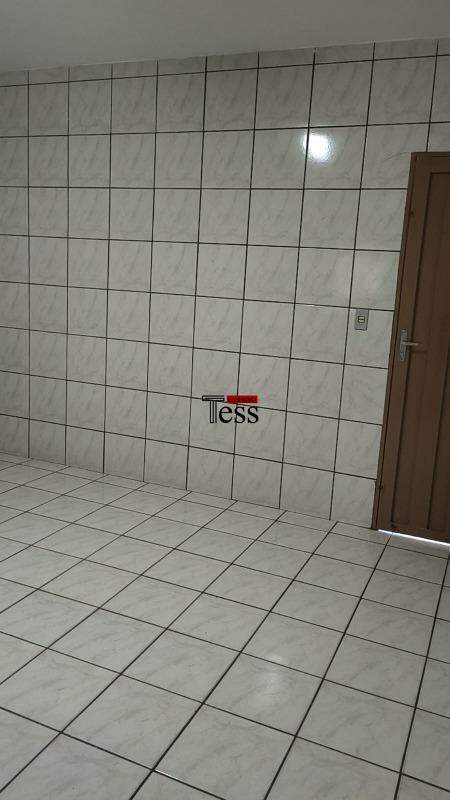 Casa com 3 quartos para aluguel, 200m² — foto 17 de 20