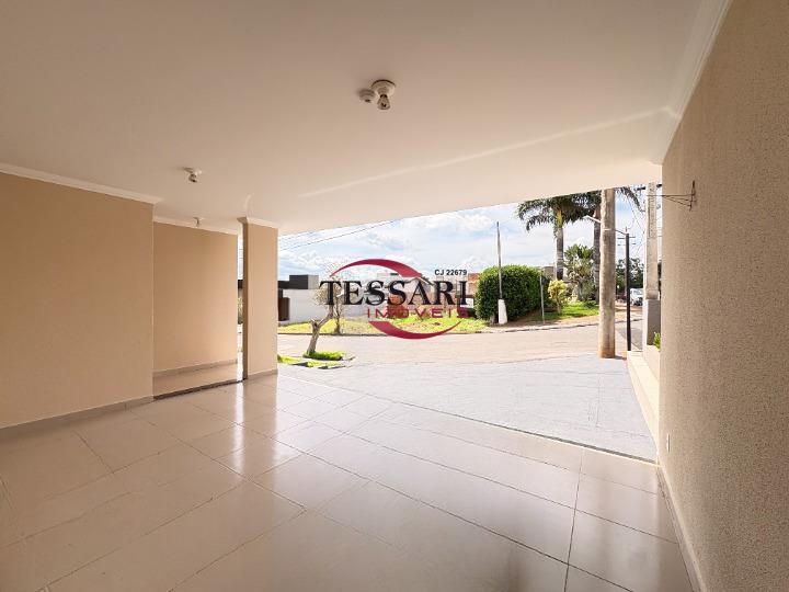 Casa de Condomínio com 3 quartos para aluguel, 117m² — foto 1 de 30