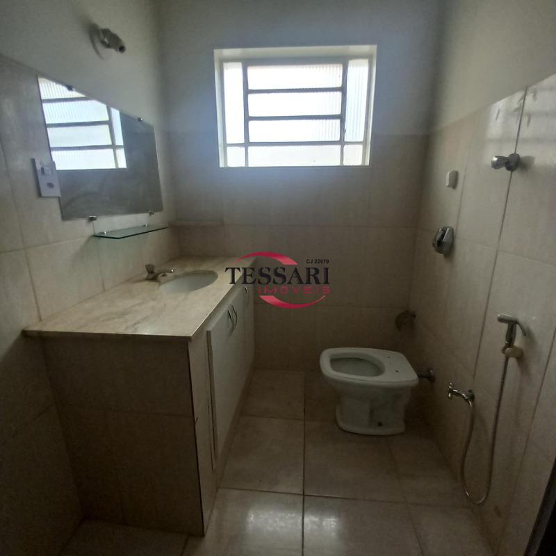 Casa com 4 quartos para aluguel, 120m² — foto 9 de 19