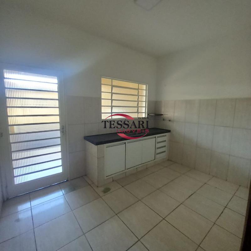 Casa com 4 quartos para aluguel, 120m² — foto 5 de 19