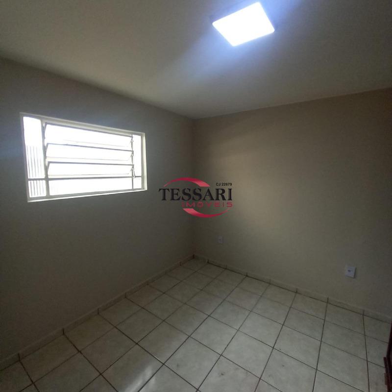 Casa com 4 quartos para aluguel, 120m² — foto 13 de 19