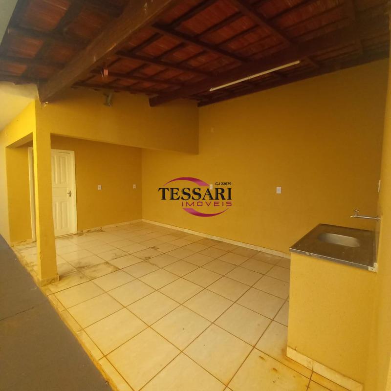Casa com 4 quartos para aluguel, 120m² — foto 17 de 19