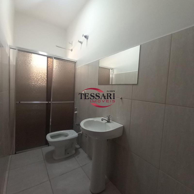 Casa com 4 quartos para aluguel, 120m² — foto 11 de 19