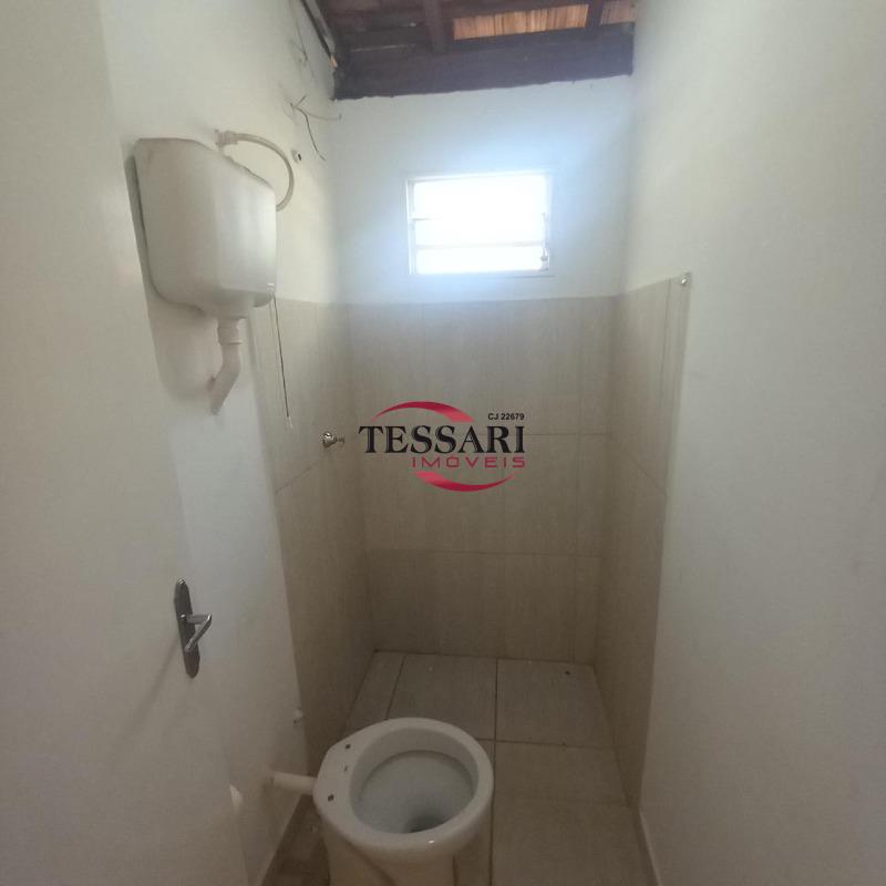 Casa com 4 quartos para aluguel, 120m² — foto 12 de 19
