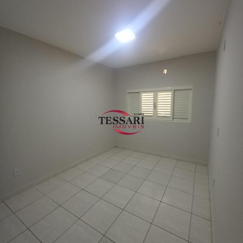 Casa com 4 quartos para aluguel, 120m² — foto 8 de 19