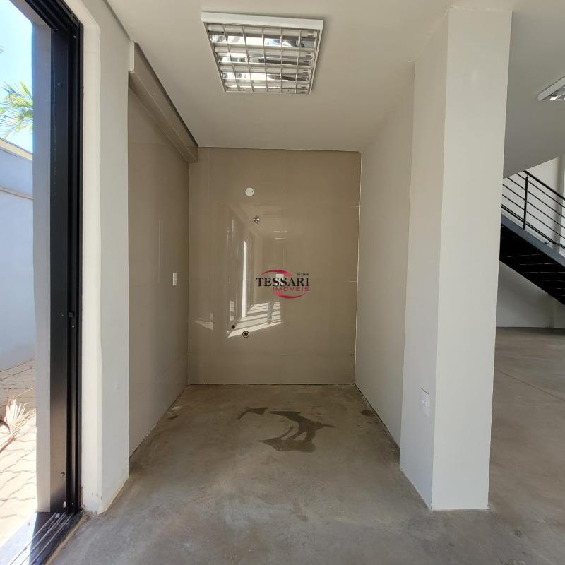 Loja / Salão / Ponto Comercial para aluguel, 313m² — foto 18 de 20