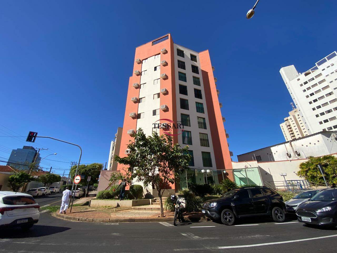 Apartamento com 2 quartos para aluguel, 70m² — foto 3 de 23