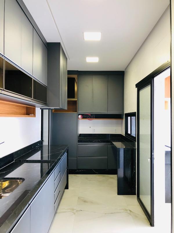 Casa de Condomínio com 3 quartos à venda, 280m² — foto 11 de 29