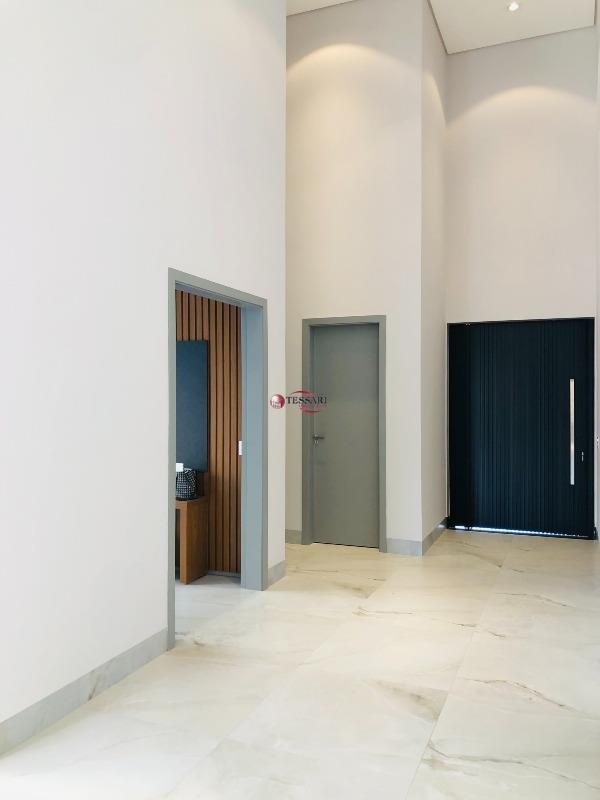 Casa de Condomínio com 3 quartos à venda, 280m² — foto 2 de 29