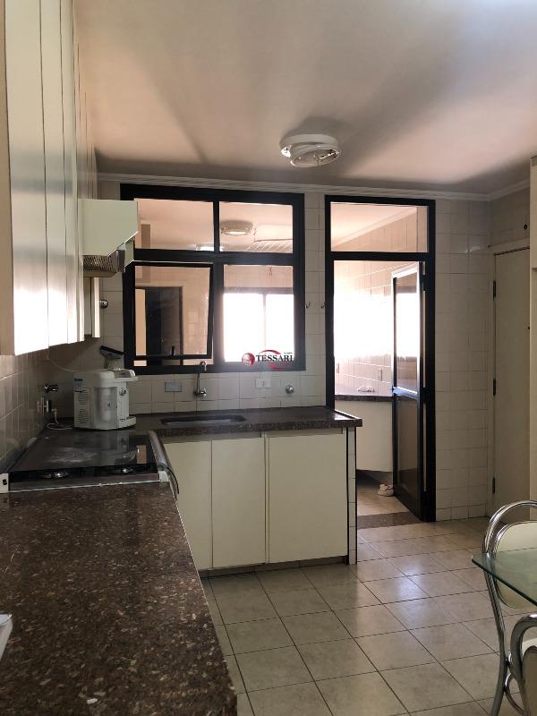 Apartamento com 3 quartos à venda, 140m² — foto 15 de 20