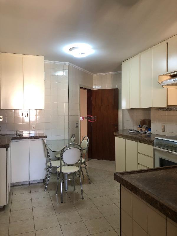 Apartamento com 3 quartos à venda, 140m² — foto 17 de 20