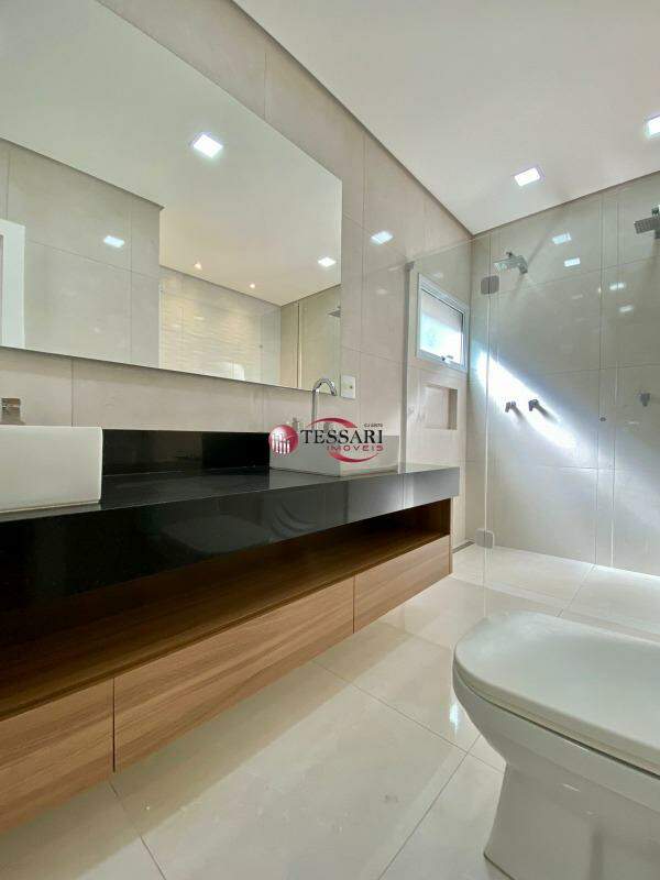 Casa de Condomínio com 4 quartos à venda, 380m² — foto 16 de 24